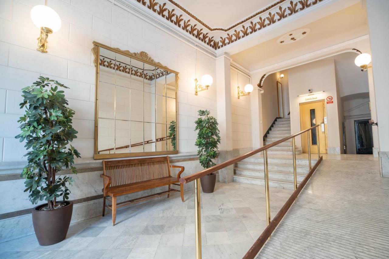 Feelathome Casa Bertrand バルセロナ エクステリア 写真